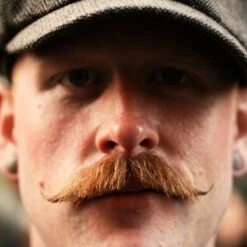 BAFFO A MANUBRIO -Negozio Di Trucchi Per Effetti Speciali 800x800 stubb0106 baffo a manubrio 5