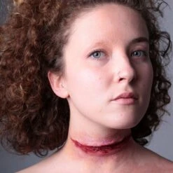 TAGLIO COLLO SILICONE -Negozio Di Trucchi Per Effetti Speciali 800x800 stupr3002 taglio collo silicone 1