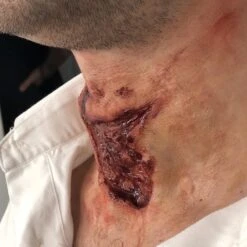 SQUARCIO GRANDE SILICONE -Negozio Di Trucchi Per Effetti Speciali 800x800 stupr3033 squarcio grande silicone 2