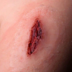 PICCOLO SQUARCIO SILICONE -Negozio Di Trucchi Per Effetti Speciali 800x800 stupr3102 piccolo squarcio silicone 2